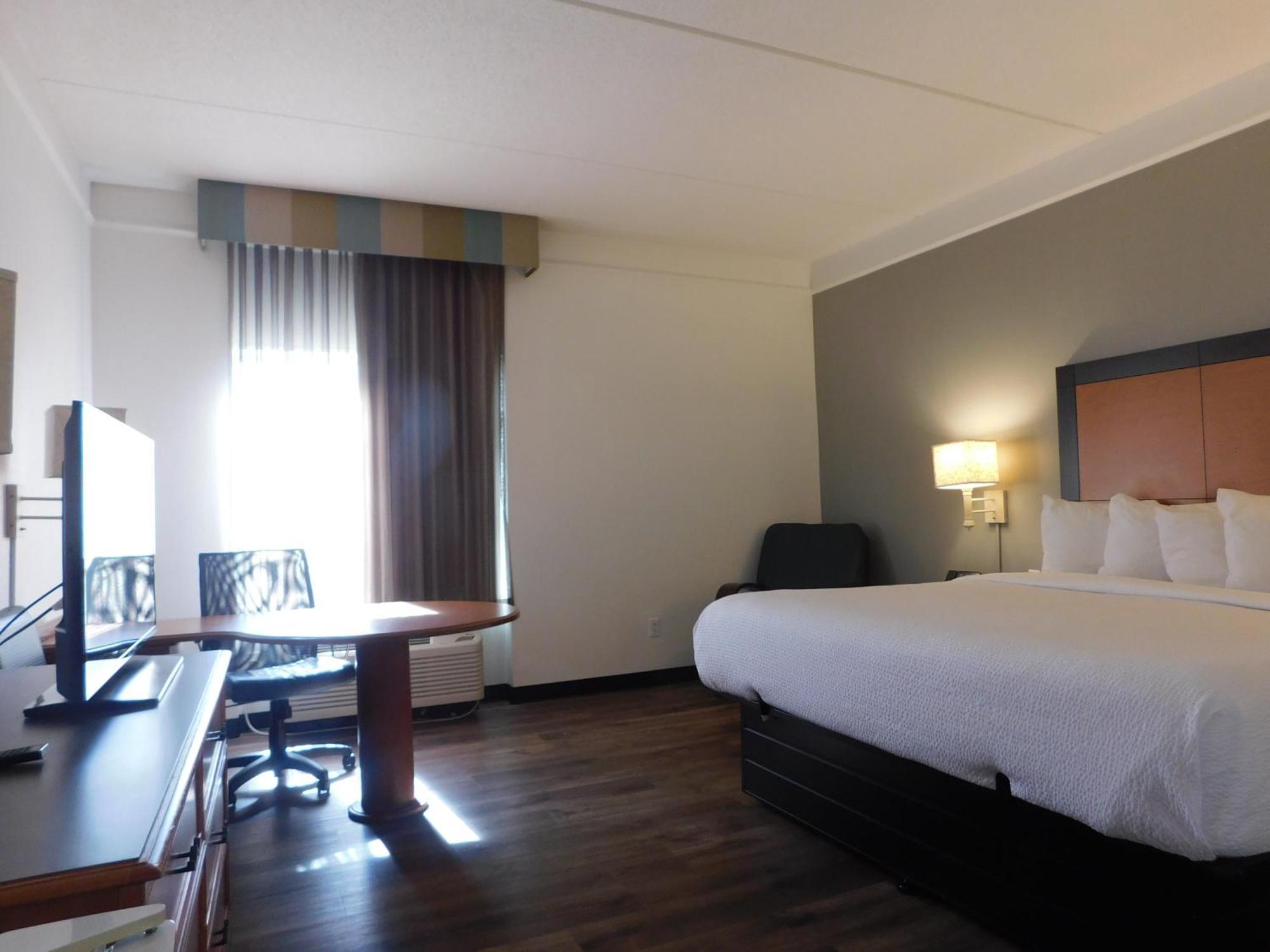 Hotel La Quinta By Wyndham Winston-Salem